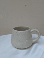 3D White Feather Mug